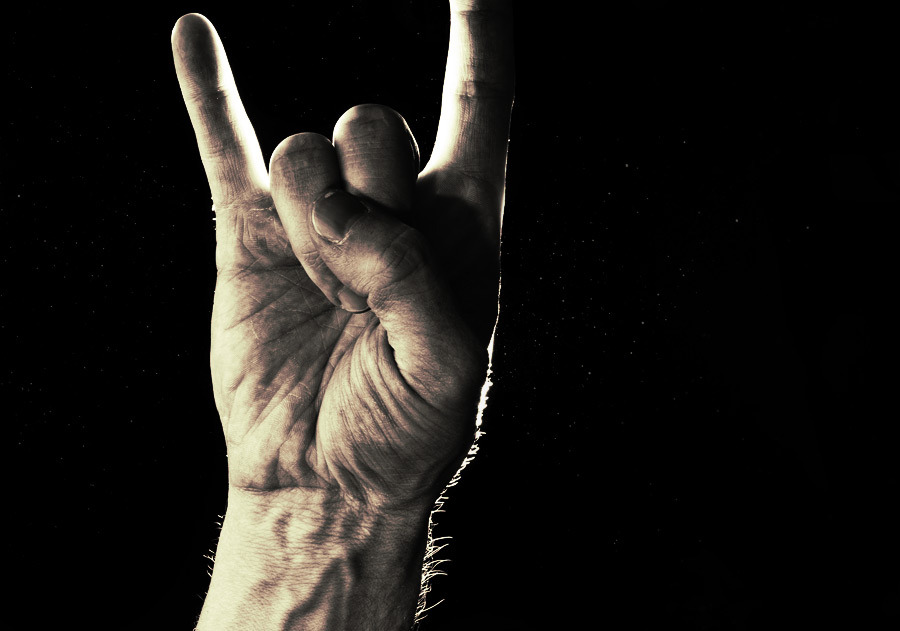 rock_on_hand