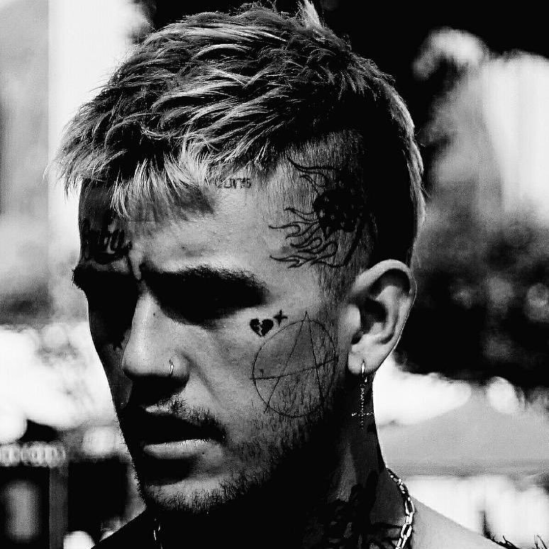 Фотосессия от Adam DeGross - Lil Peep