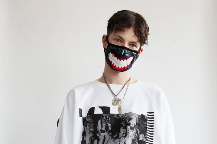 Bladee: All I Want - перевод песни