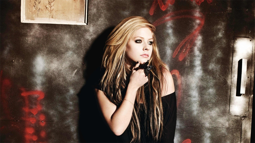 Avril Lavigne: I Fell in Love With the Devil - перевод