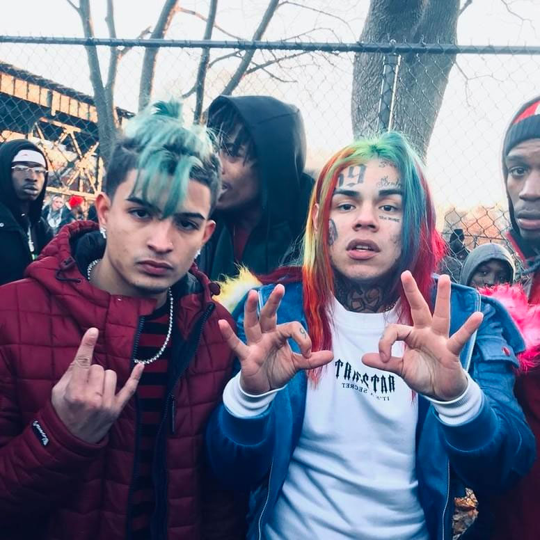 6ix9ine & Skinnyfromthe9: Couple Bands - перевод