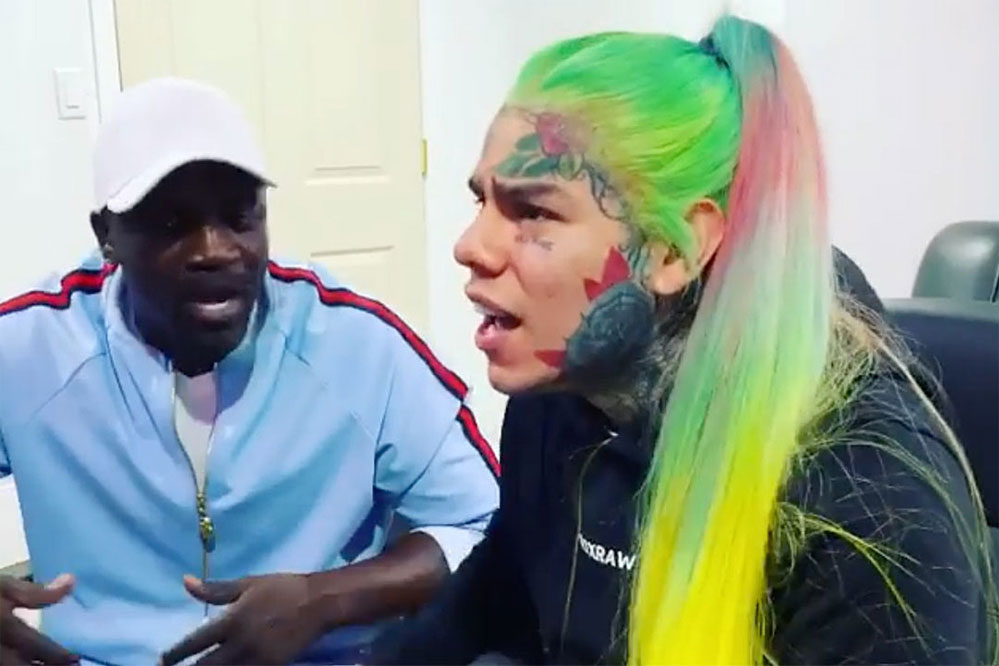 6ix9ine: LOCKED UP 2 ft Akon - перевод