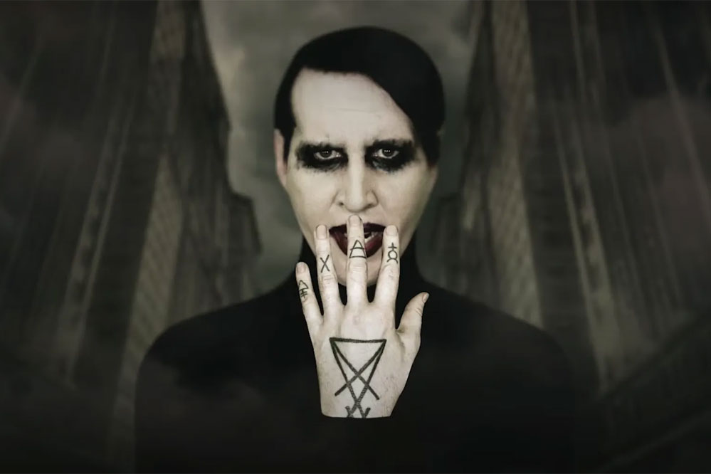 Marilyn Manson: HALFWAY & ONE STEP FORWARD - перевод